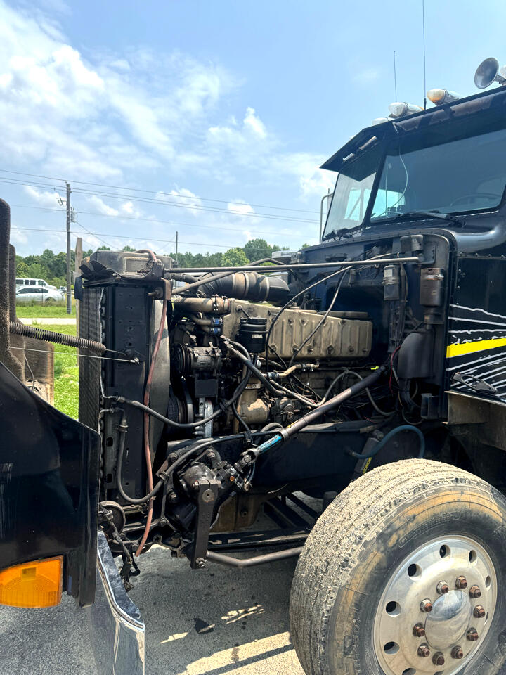 Peterbilt 377  1988