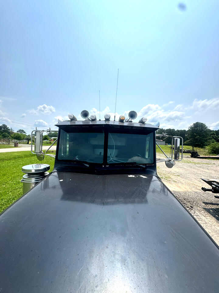 Peterbilt 377  1988