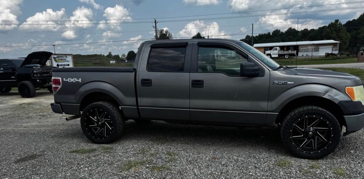 Ford F-150 Lariat SuperCrew 6.5-ft. Bed 4WD 2010