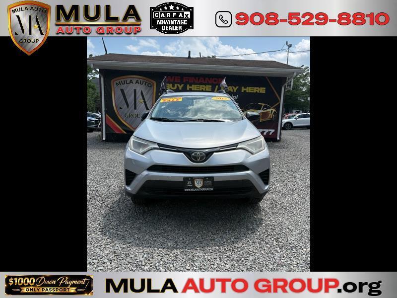Toyota RAV4 LE AWD 2017