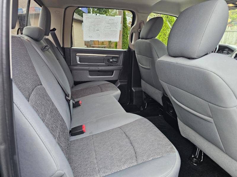 RAM 1500 SLT Crew Cab SWB 4WD 2016 RAM 1500 SLT Crew Cab SWB 4WD 2016