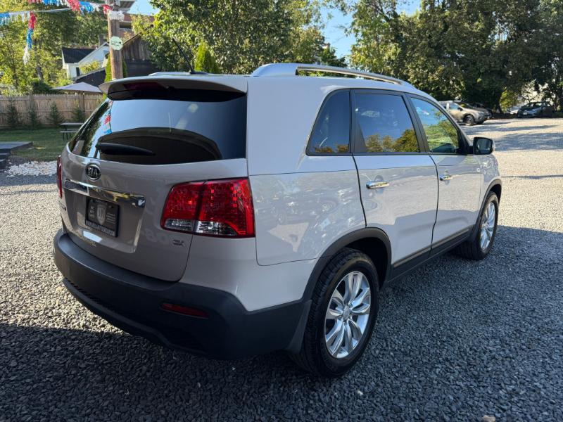 Kia Sorento EX 2WD 2011 Kia Sorento EX 2WD 2011