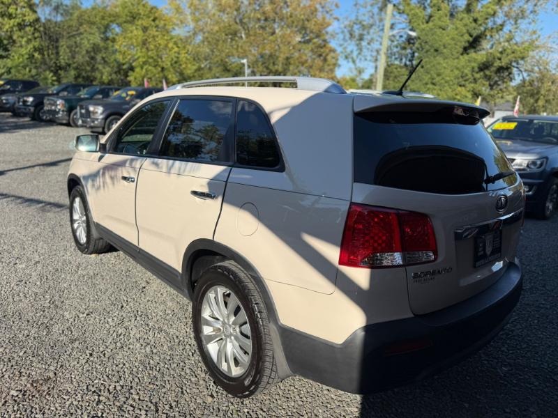 Kia Sorento EX 2WD 2011 Kia Sorento EX 2WD 2011