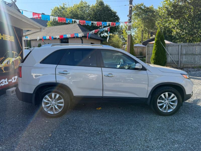 Kia Sorento EX 2WD 2011 Kia Sorento EX 2WD 2011