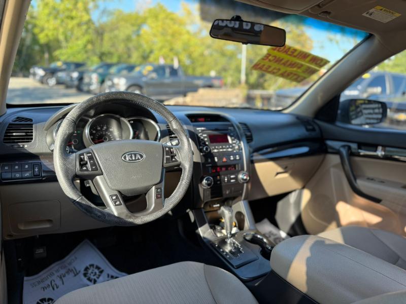 Kia Sorento EX 2WD 2011 Kia Sorento EX 2WD 2011