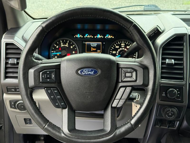 Ford F-150 Lariat SuperCab 8-ft. 4WD 2017 Ford F-150 Lariat SuperCab 8-ft. 4WD 2017