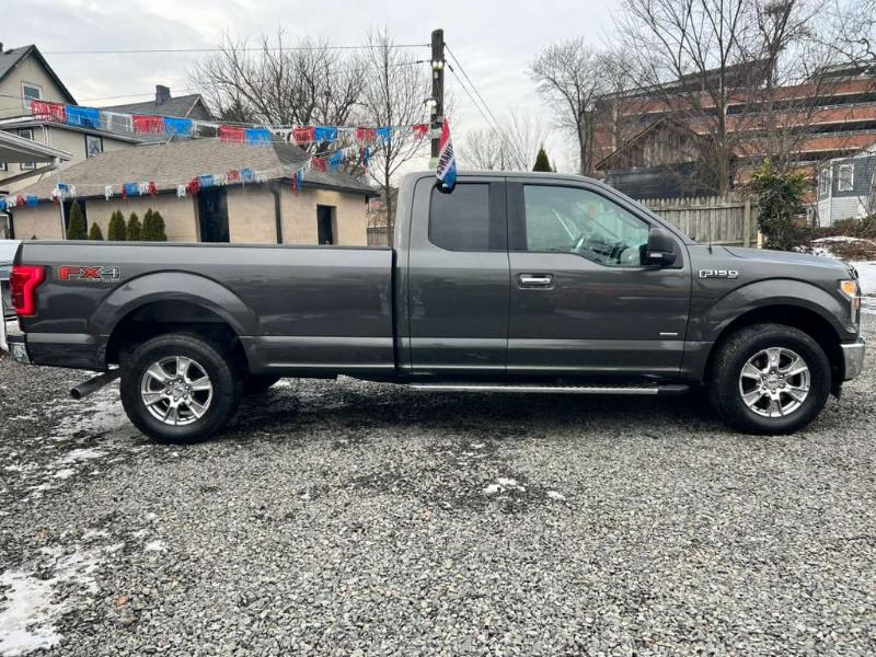 Ford F-150 Lariat SuperCab 8-ft. 4WD 2017