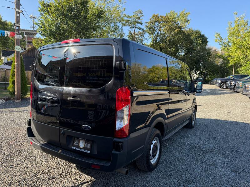 Ford Transit 150 Van Low Roof w/Sliding Pass. 130-in. WB 2021 Ford Transit 150 Van Low Roof w/Sliding Pass. 130-in. WB 2021