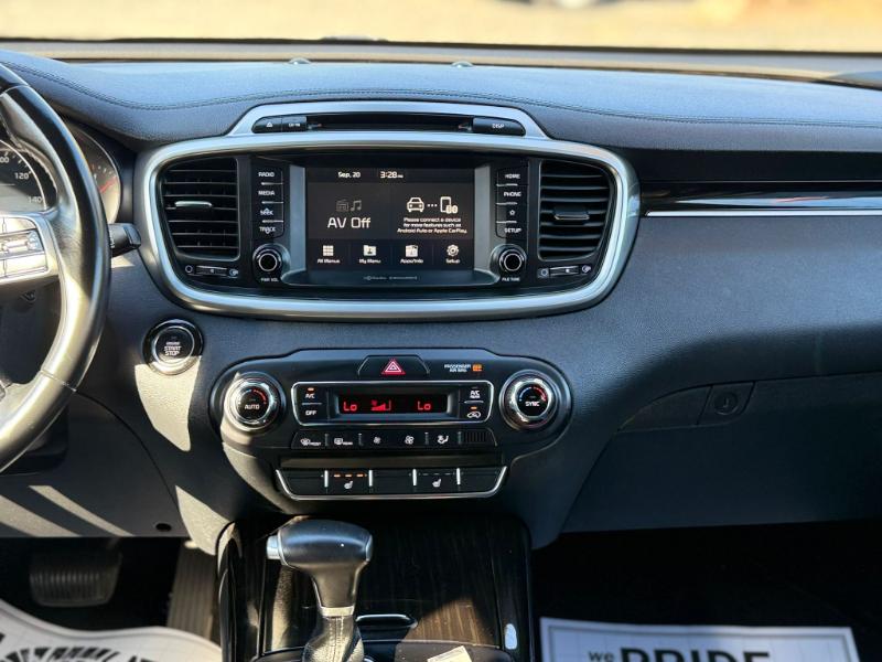 Kia Sorento EX V6 AWD 2019 Kia Sorento EX V6 AWD 2019