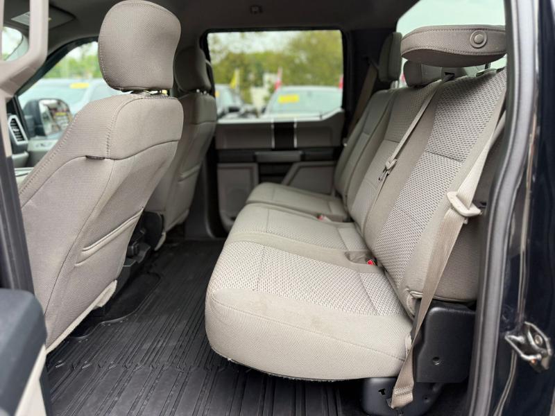 Ford F-150 Lariat SuperCrew 6.5-ft. Bed 4WD 2017 Ford F-150 Lariat SuperCrew 6.5-ft. Bed 4WD 2017
