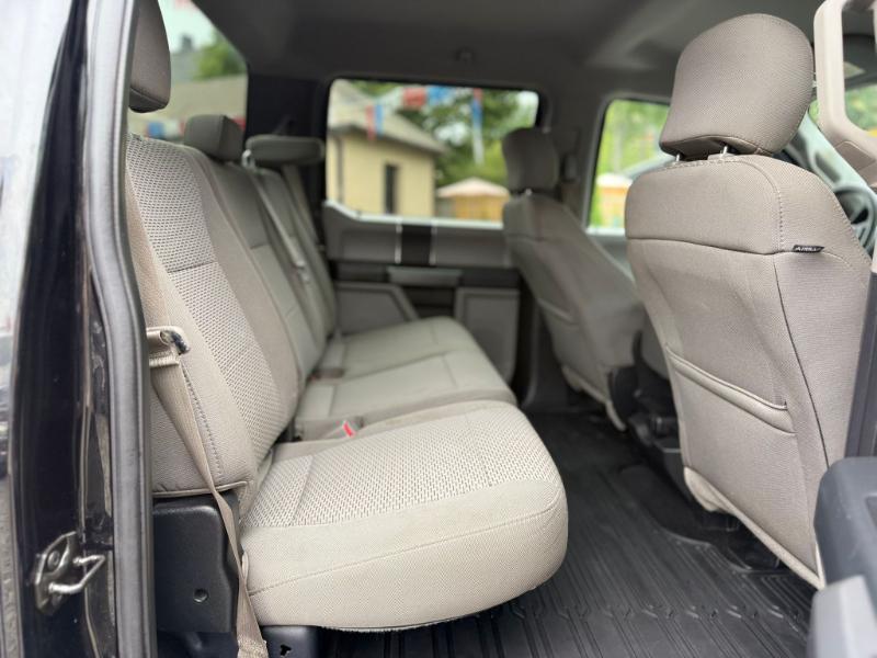 Ford F-150 Lariat SuperCrew 6.5-ft. Bed 4WD 2017 Ford F-150 Lariat SuperCrew 6.5-ft. Bed 4WD 2017