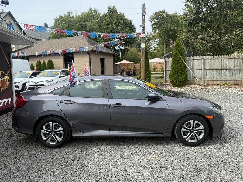 Honda Civic LX Sedan CVT 2018 Honda Civic LX Sedan CVT 2018