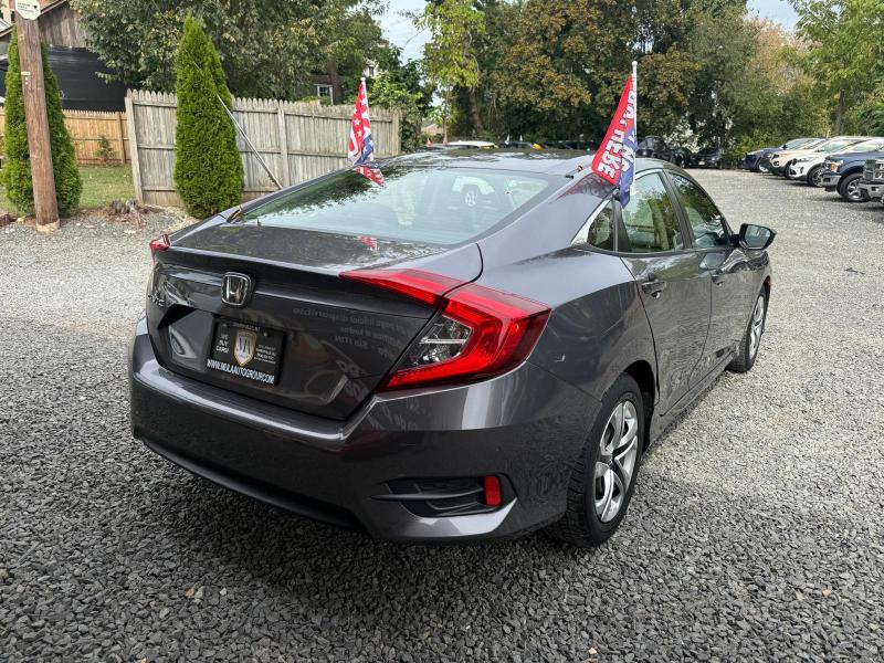 Honda Civic LX Sedan CVT 2018 Honda Civic LX Sedan CVT 2018