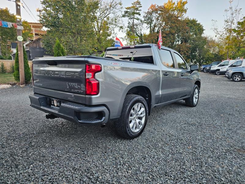 Chevrolet Silverado 1500 Custom Crew Cab Short Box 4WD 2021 Chevrolet Silverado 1500 Custom Crew Cab Short Box 4WD 2021