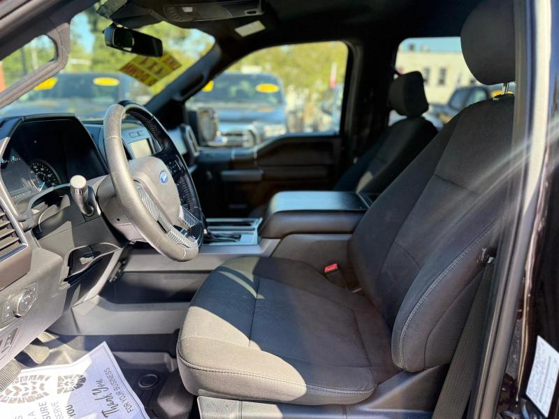 Ford F-150 King-Ranch SuperCrew 5.5-ft. 4WD 2019 Ford F-150 King-Ranch SuperCrew 5.5-ft. 4WD 2019
