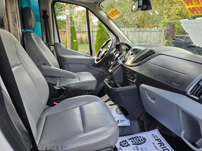 Ford Transit 250 Van Med. Roof w/Sliding Pass. 148-in. WB 2017 Ford Transit 250 Van Med. Roof w/Sliding Pass. 148-in. WB 2017