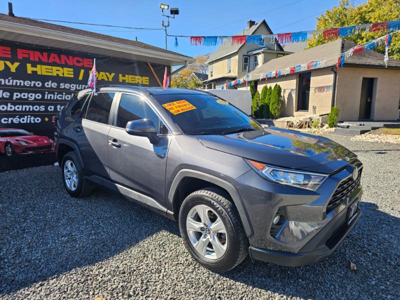 Toyota RAV4 XLE AWD 2021 Toyota RAV4 XLE AWD 2021