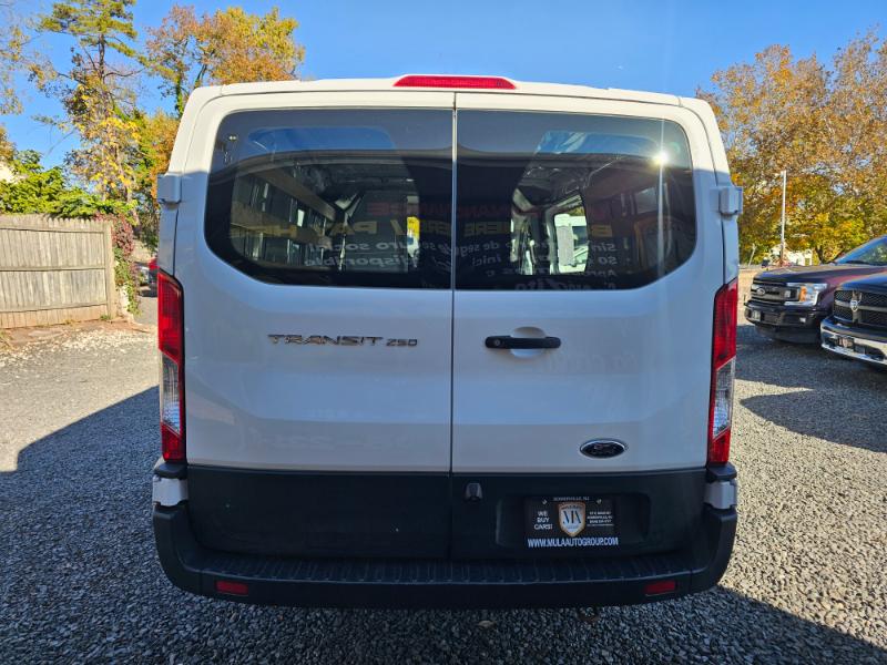 Ford Transit 250 Van Low Roof w/Sliding Pass. 130-in. WB 2019 Ford Transit 250 Van Low Roof w/Sliding Pass. 130-in. WB 2019
