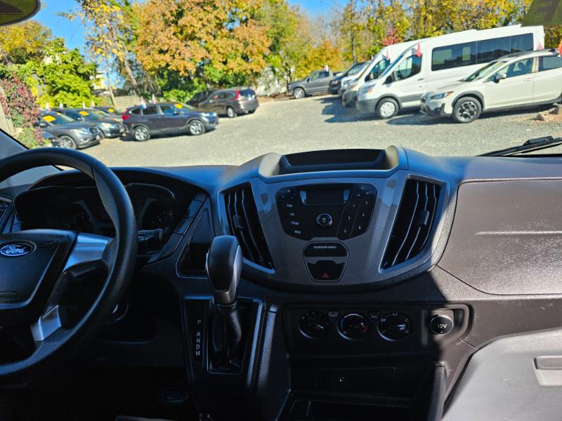 Ford Transit 250 Van Low Roof w/Sliding Pass. 130-in. WB 2019 Ford Transit 250 Van Low Roof w/Sliding Pass. 130-in. WB 2019