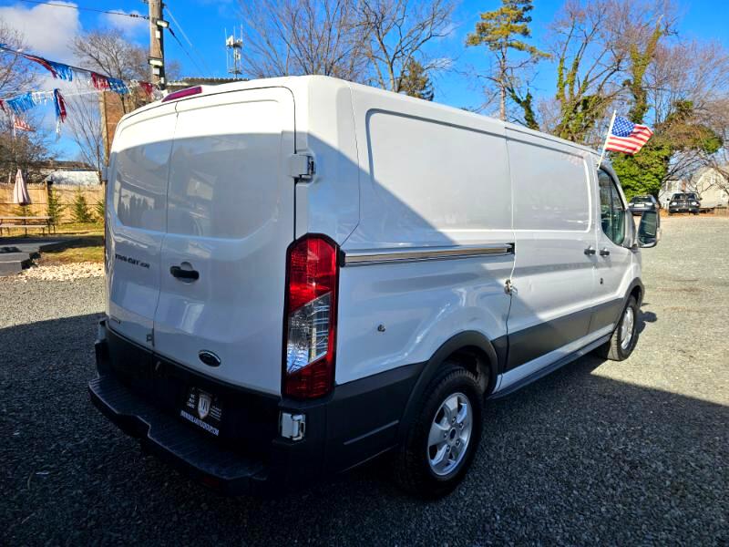 Ford Transit 250 Van Low Roof w/Sliding Pass. 130-in. WB 2018