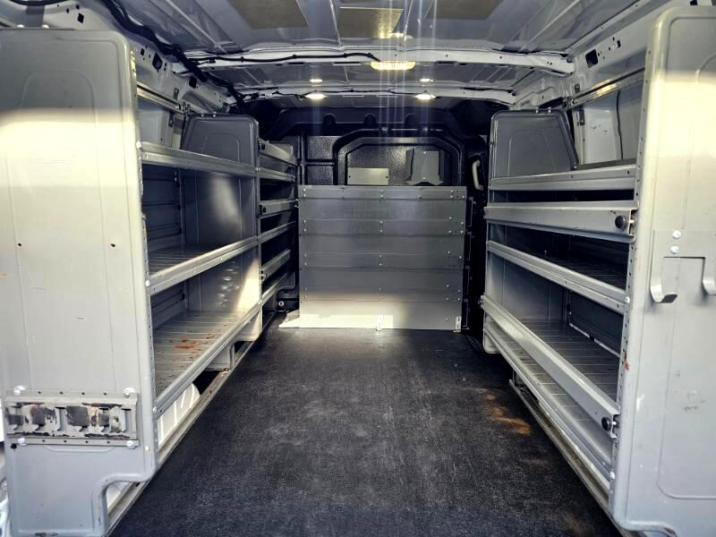 Ford Transit 250 Van Low Roof w/Sliding Pass. 130-in. WB 2018