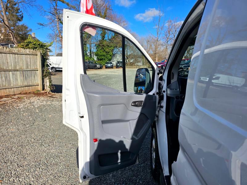 Ford Transit 250 Van Low Roof w/Sliding Pass. 130-in. WB 2018
