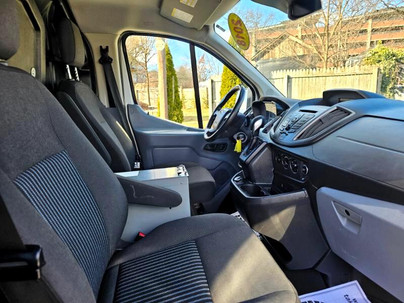 Ford Transit 250 Van Low Roof w/Sliding Pass. 130-in. WB 2018