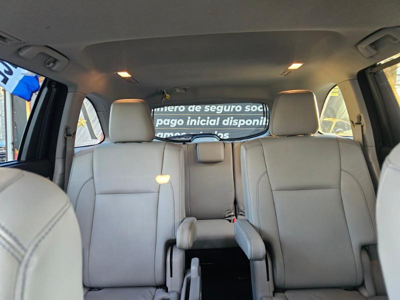 Toyota Highlander XLE AWD V6 2017