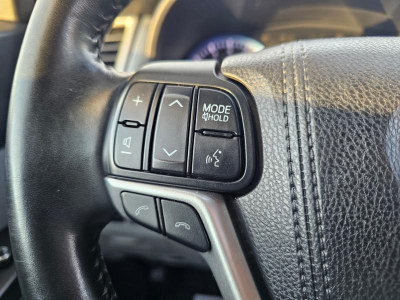 Toyota Highlander XLE AWD V6 2017