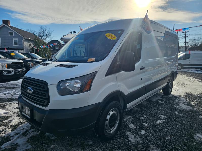 2018 Ford Transit 250 Van Med. Roof w/Sliding Pass. 148-in. WB