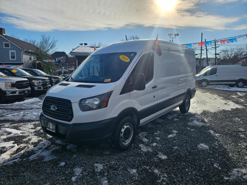 Ford Transit 250 Van Med. Roof w/Sliding Pass. 148-in. WB 2018