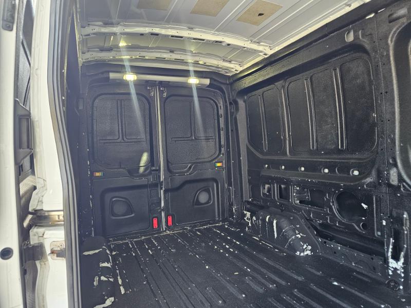 Ford Transit 250 Van Med. Roof w/Sliding Pass. 148-in. WB 2018