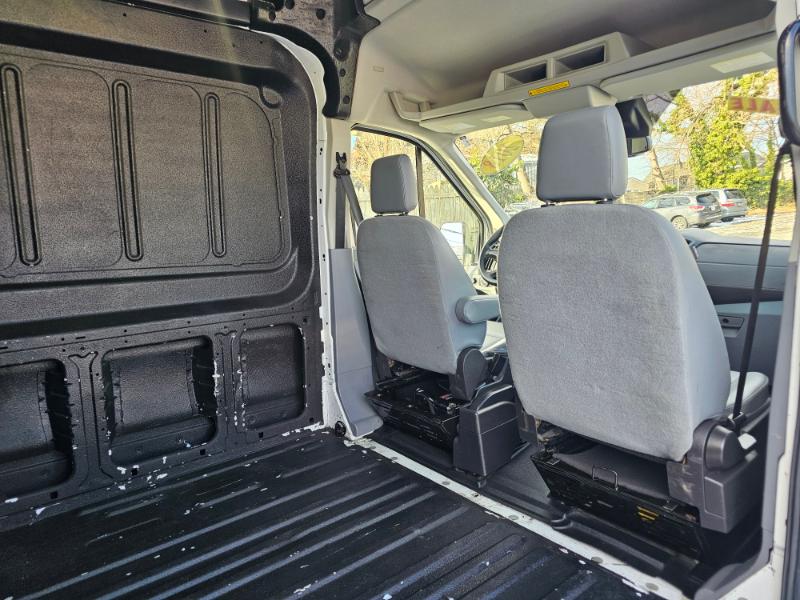 Ford Transit 250 Van Med. Roof w/Sliding Pass. 148-in. WB 2018