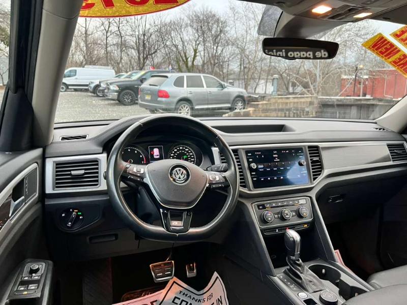 Volkswagen Atlas V6 SE w/Technology R-Line 4MOTION 2019