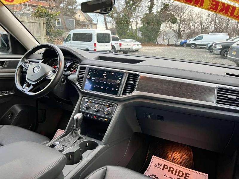 Volkswagen Atlas V6 SE w/Technology R-Line 4MOTION 2019