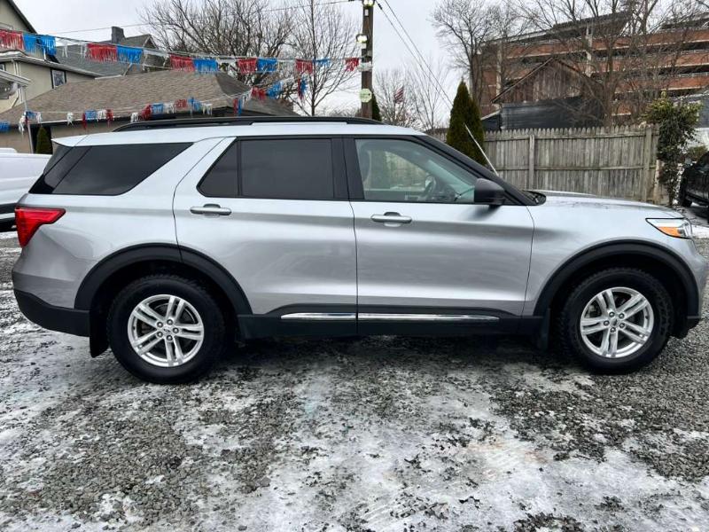 Ford Explorer XLT AWD 2022