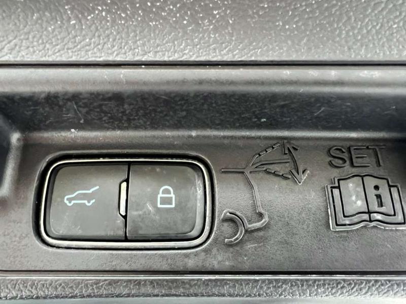 Ford Explorer XLT AWD 2022