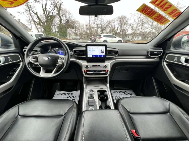 Ford Explorer XLT AWD 2022