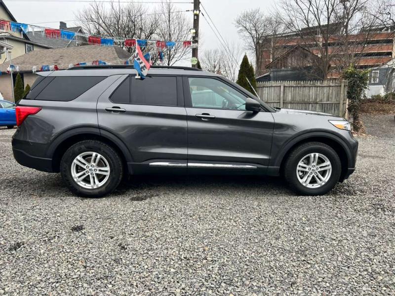 Ford Explorer XLT AWD 2020