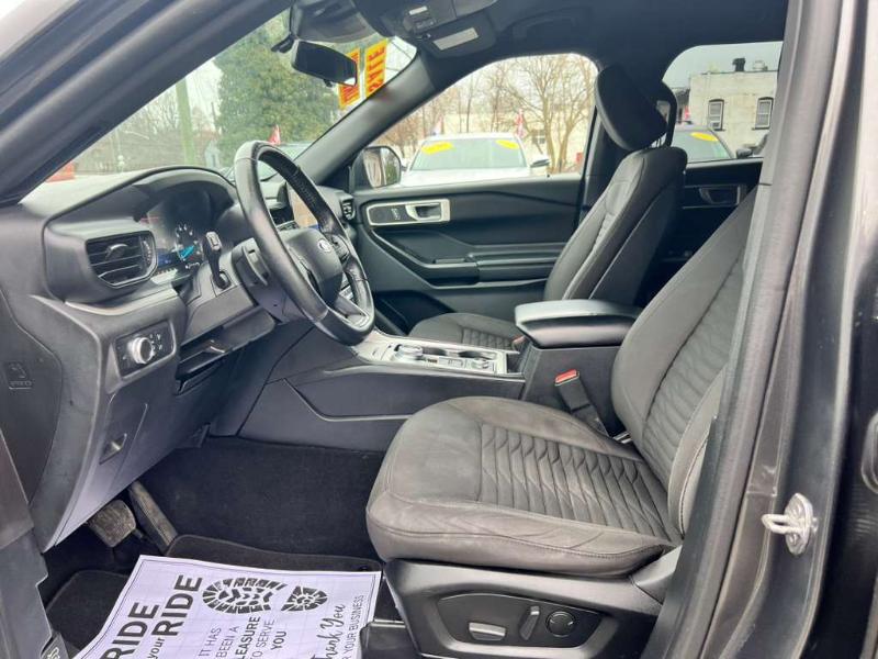 Ford Explorer XLT AWD 2020