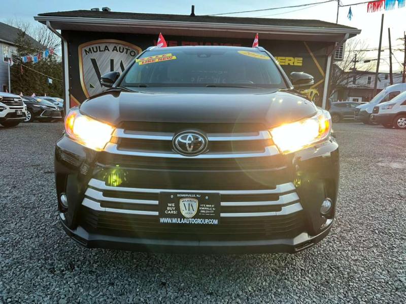 Toyota Highlander XLE AWD V6 2019