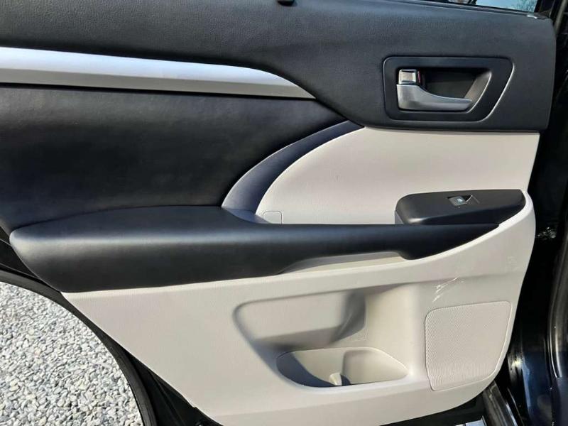 Toyota Highlander XLE AWD V6 2019