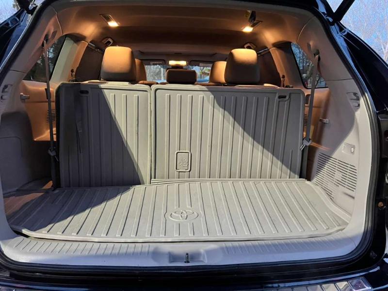 Toyota Highlander XLE AWD V6 2019