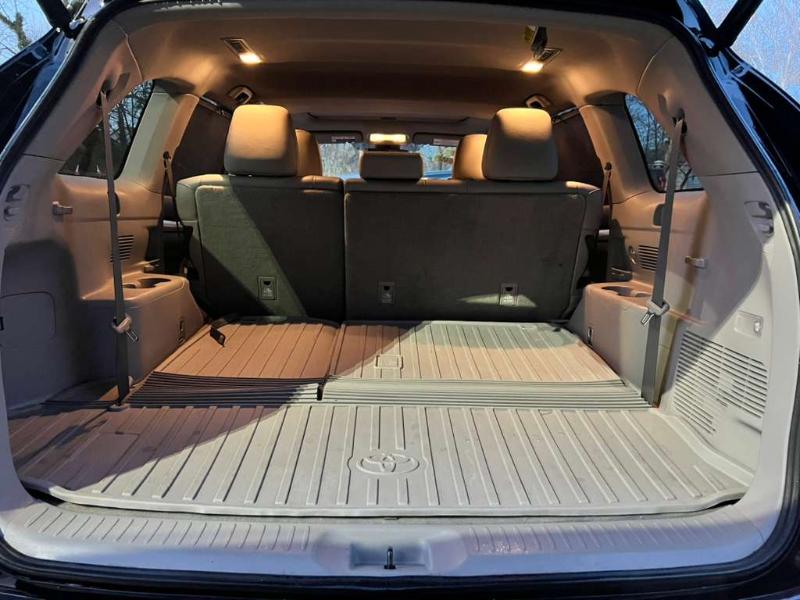 Toyota Highlander XLE AWD V6 2019