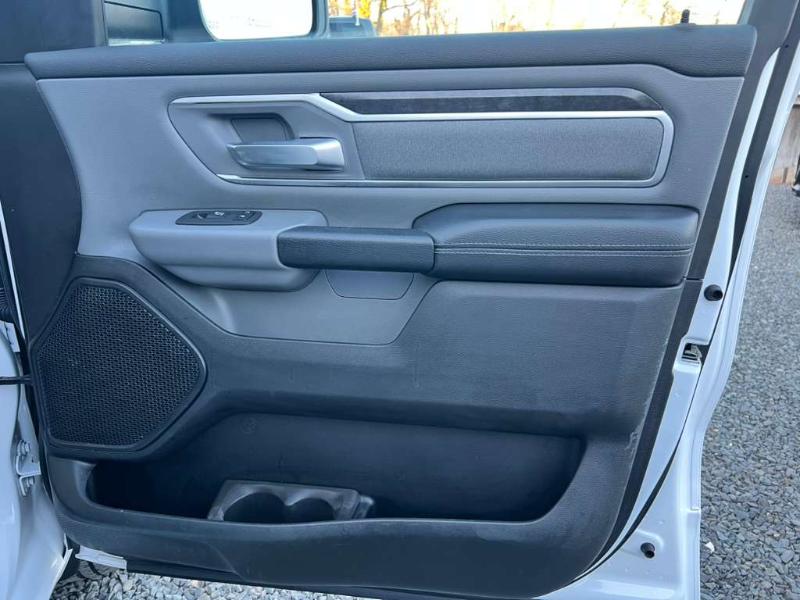 RAM 1500 Big Horn Crew Cab SWB 4WD 2019