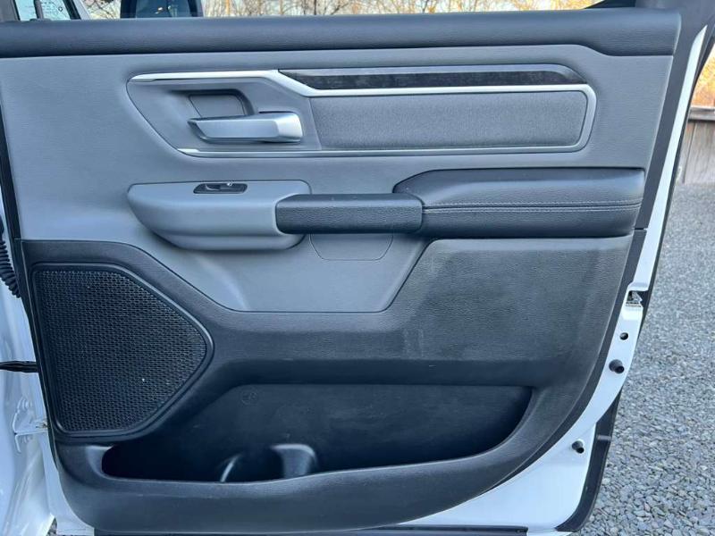 RAM 1500 Big Horn Crew Cab SWB 4WD 2019