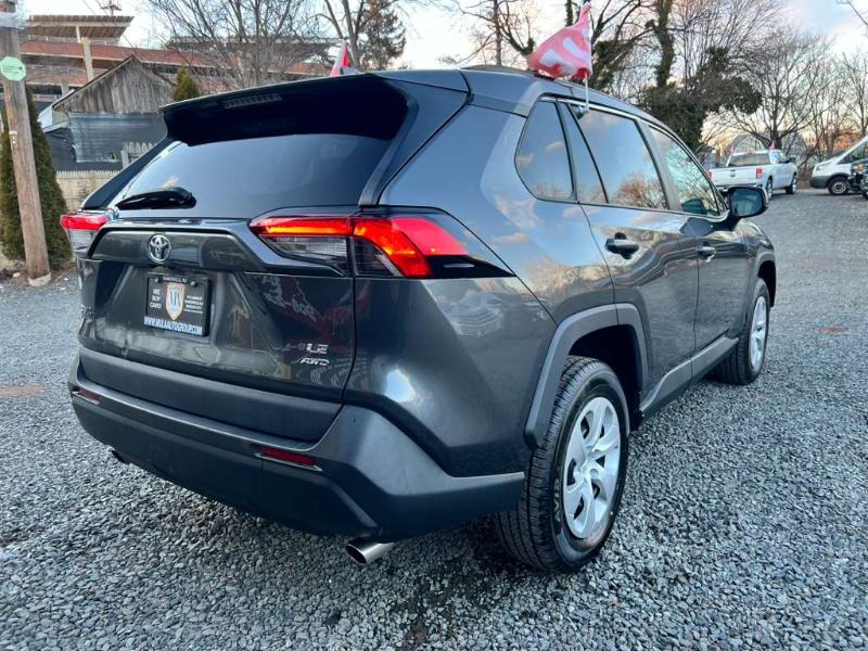 Toyota RAV4 LE AWD 2020