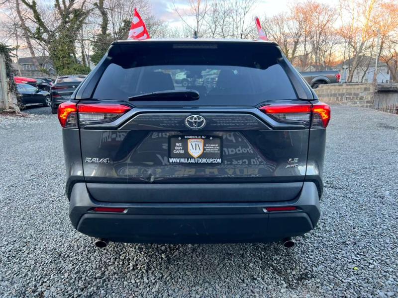 Toyota RAV4 LE AWD 2020