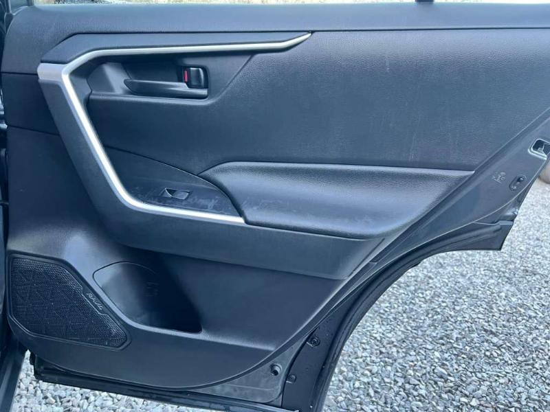 Toyota RAV4 LE AWD 2020