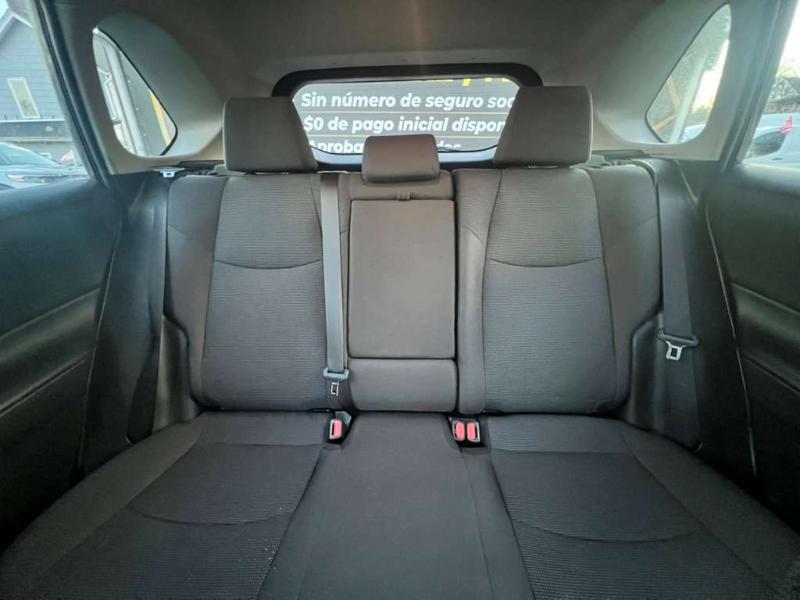 Toyota RAV4 LE AWD 2020